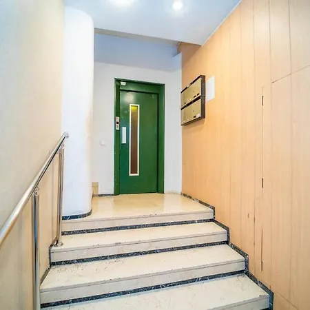 Daire Authentic Flat Near The *