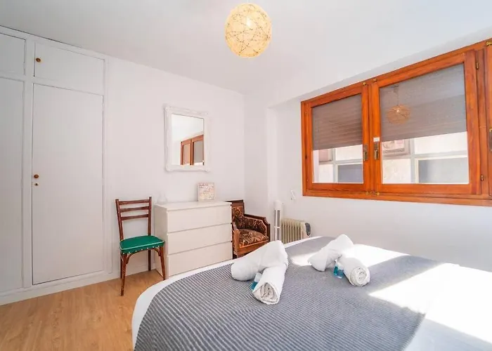 公寓 Authentic Flat Near The 阿利坎特