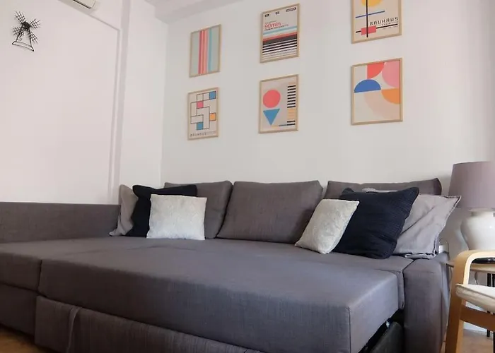 Authentic Flat Near The *