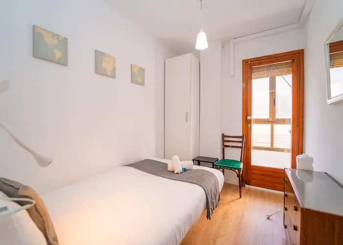 Authentic Flat Near The 公寓 阿利坎特