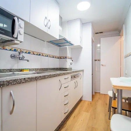 Authentic Flat Near The 아파트 *