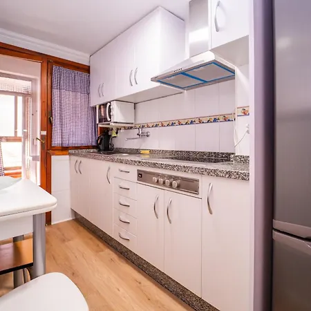 아파트 Authentic Flat Near The *