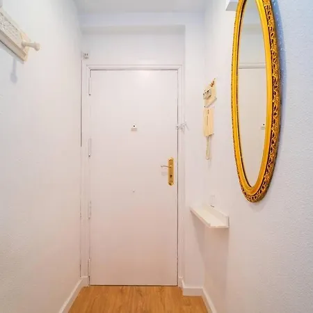 Apartment Authentic Flat Near The *