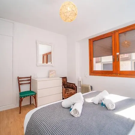 Apartment Authentic Flat Near The Alicante