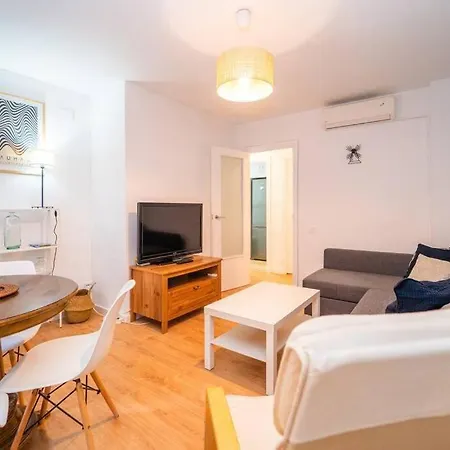 Apartment Authentic Flat Near The *