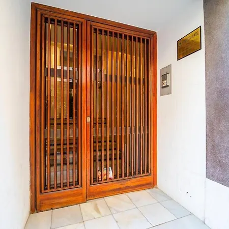 Authentic Flat Near The Alicante